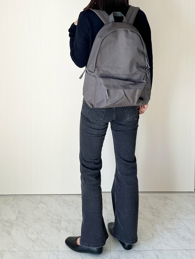 「2つ目を購入しました」無印良品の“肩が軽く感じるリュック”がすごい！大容量で1泊2日の荷物もまるっと入ります「背負った瞬間、肩がラク」「毎日の通勤のおとも」