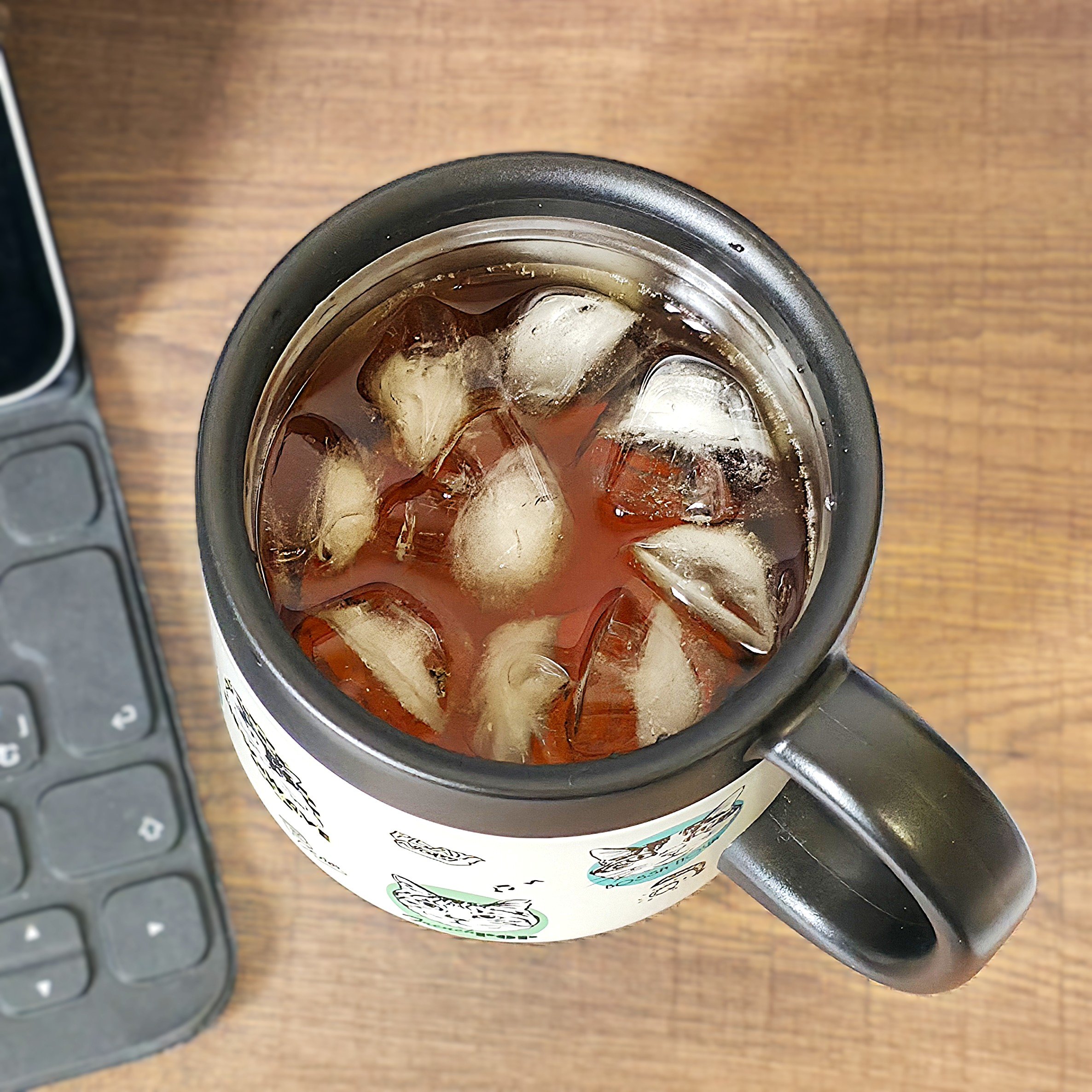 見つけた瞬間、迷わず購入！アフタヌーンティーの「ネコだらけマグカップ」可愛すぎて使うたびに癒やされる！ 