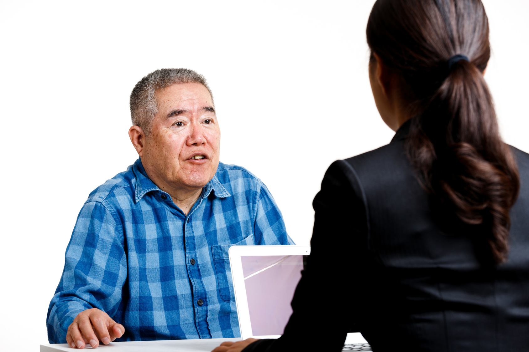 「お前に給料払うのは税金のムダだ！」役所・病院に集まるクレーマーの「3人種」