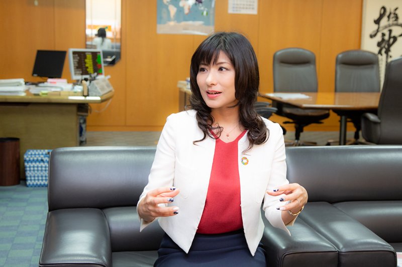 働き方改革を実現させた、加藤勝信厚労相が明かす「苦労」と「手応え」