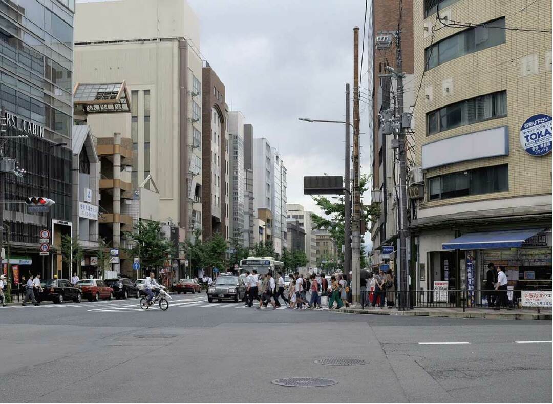 六本木、京都、福岡…昭和から令和への「定点写真」に見る都市の移ろい