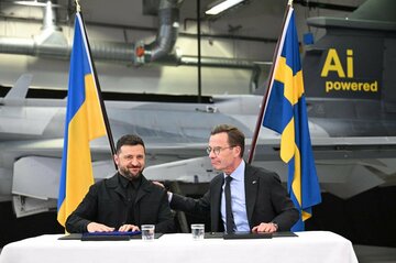 仏、ウクライナ向け戦闘機製造を計画　問題は資金確保