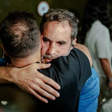 イスラエル行き便での刺傷事件、乗客が語る緊迫の瞬間