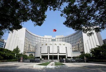 中国の金融政策、「ニュートラル」へ予想外の減速