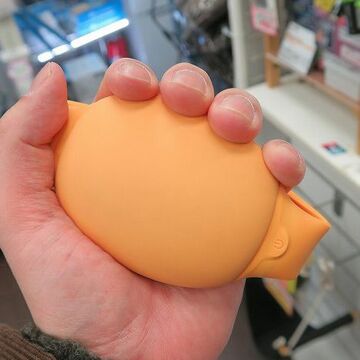 モバイルバッテリーにもなるUSBで充電できるカイロが発売！