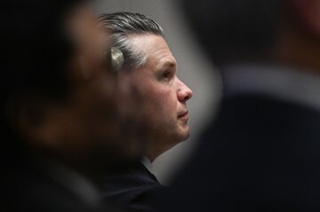 米国防長官、イラン敗北まで「手を緩めない」