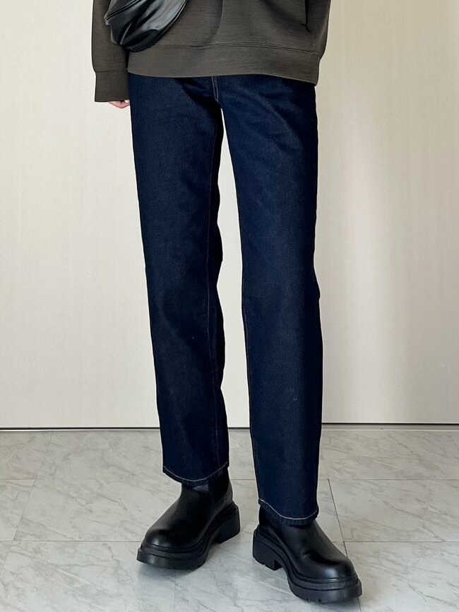 「即決で2色買いしました」GUの“細見えパンツ”ストンと落ちるシルエットがきれい!「カッコよくみえる」「仕事とプライベート用買いました」