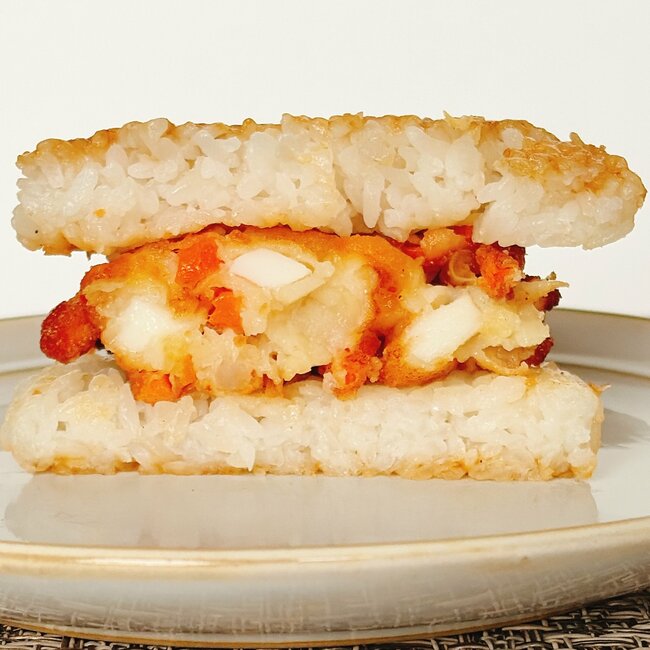 「うますぎて衝撃受けてる」モスバーガーの“贅沢すぎるメニュー”最後まで感動しっぱなしの一品でした！「毎回絶対注文します」「モスに行くと9割これ食べるほど大好き」《実食レビュー》