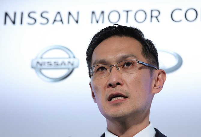 厳しい内容の2019年9月中間連結決算を発表する日産自動車のスティーブン・マー常務執行役員