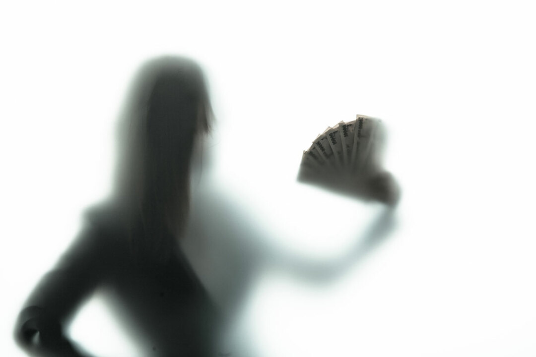 彼女や妻がマルチ商法にハマっていたらどうしますか?