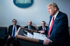 トランプ支持派が狙う大統領の権限強化