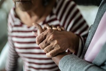「長寿で資金不足」回避するには