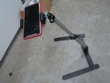 スマホで真上から撮れる俯瞰撮影用の2000円弱のスタンド