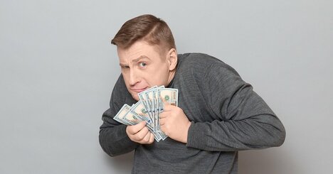 「お金にセコい人」と「気前がいい人」人生の収支はどっちが得か？