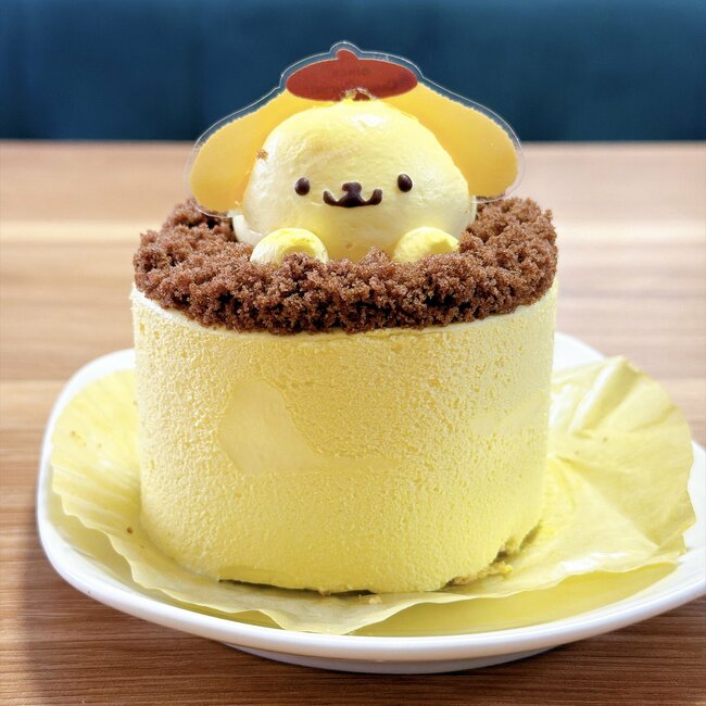 【コージーコーナー】可愛すぎて食べるのがもったいない！ポムポムプリンがドーンとのった“激かわケーキ”見てるだけで癒やされる！「優しいお味でおいしい」「ペロッといけちゃう」《実食レビュー》