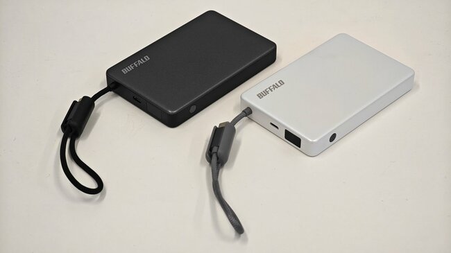 バッファローが発売した半固体モバイルバッテリー「BMPBSA10000シリーズ」。容量は1万Ah