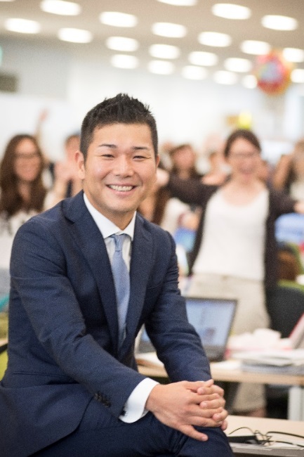 RIZAPが創るグローバル自己投資産業のブルー・オーシャン
