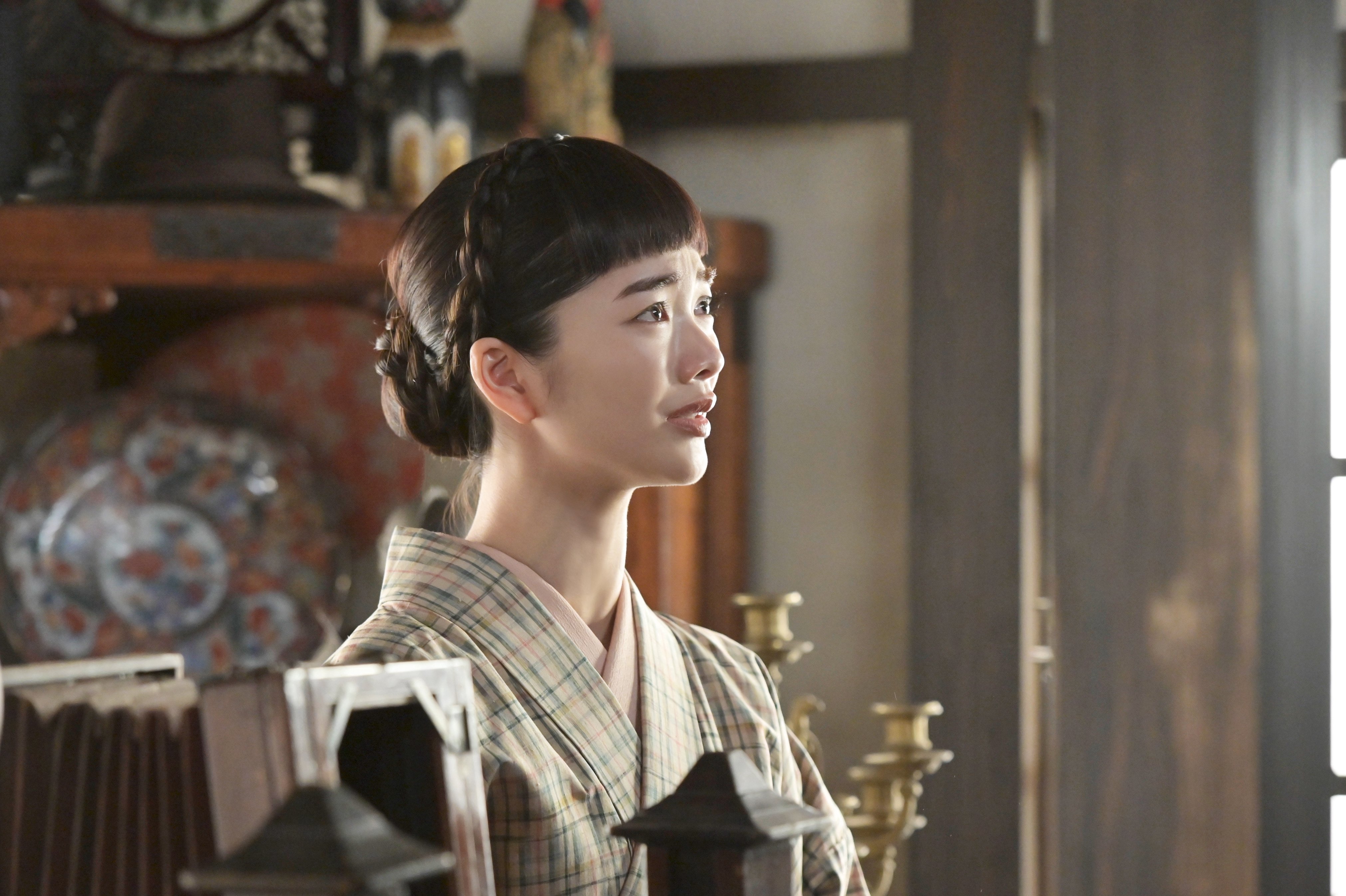 「なるべく考えないようにしています」朝ドラ主演・見上愛が役作りで徹底している意外なこと