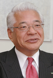 株式会社阪食代表取締役社長 千野和利<br />「これからの3年で阪食は大きく変わる」<br />新業態の「高質食品専門館」が好調