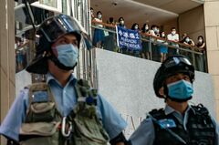 香港の民主化組織が解散、新法巡り広がる恐怖