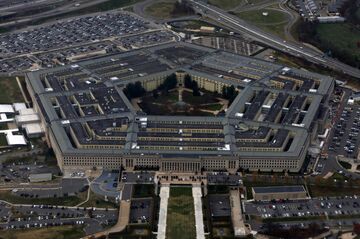 トランプ政権下の物体飛来、国防当局者の一部は認識