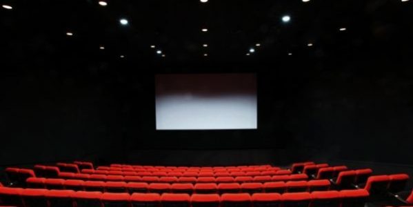 ラグジュアリーカード に 無料で映画が観られる特典が追加