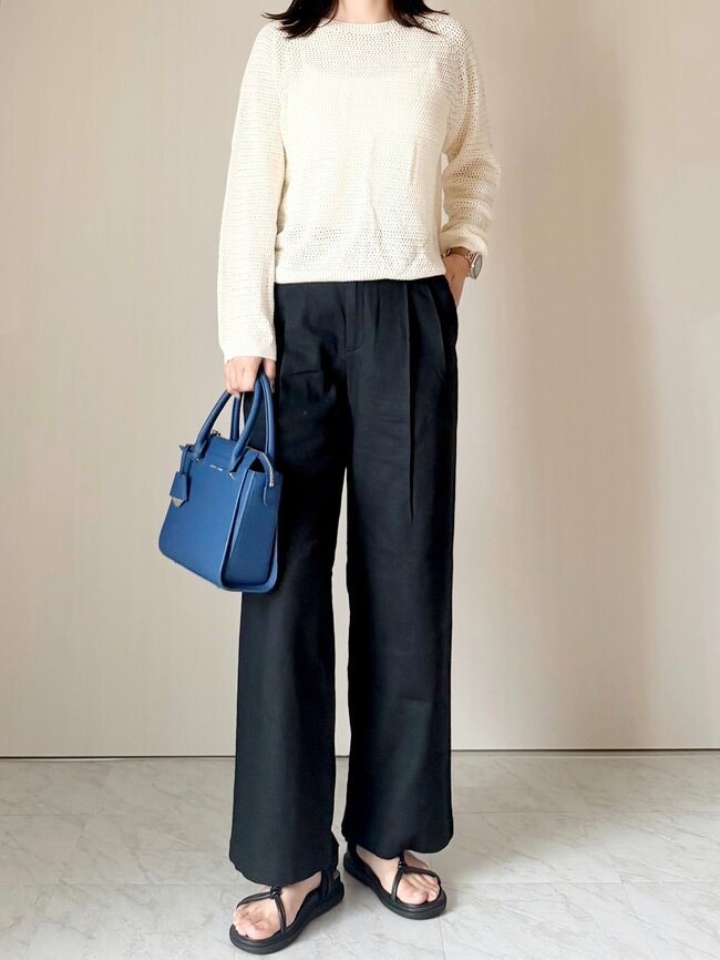 「試着して即決でした」ユニクロの“風を通すパンツ”脚のラインをまるっとカバーできて楽ちん！「思わず2色買い！」「真夏でもストレスなく着用できそう」