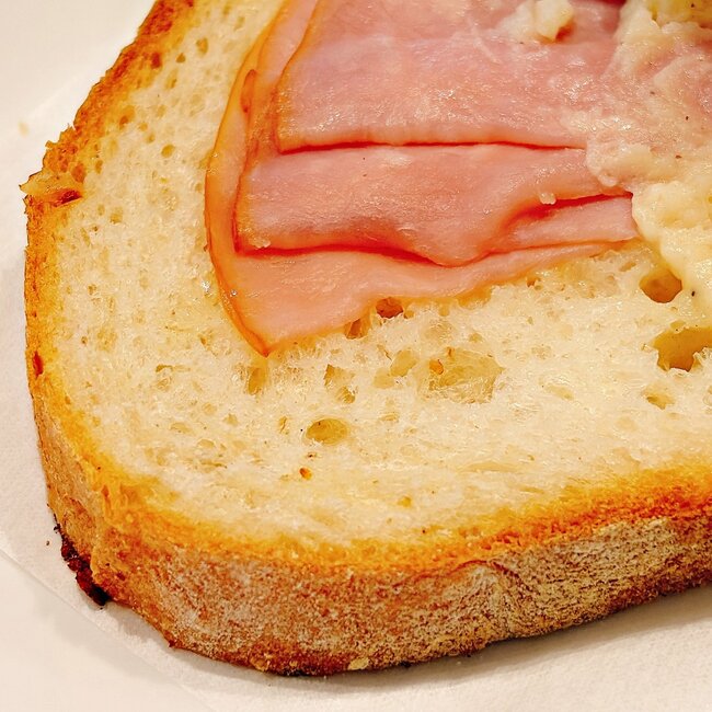 「優雅な朝食、幸せだな」「朝定番になりそう」スターバックスの“お得なモーニング”2杯目も安くなって嬉しすぎる！「チーズたっぷり美味しい」「ボリューム満点でした」