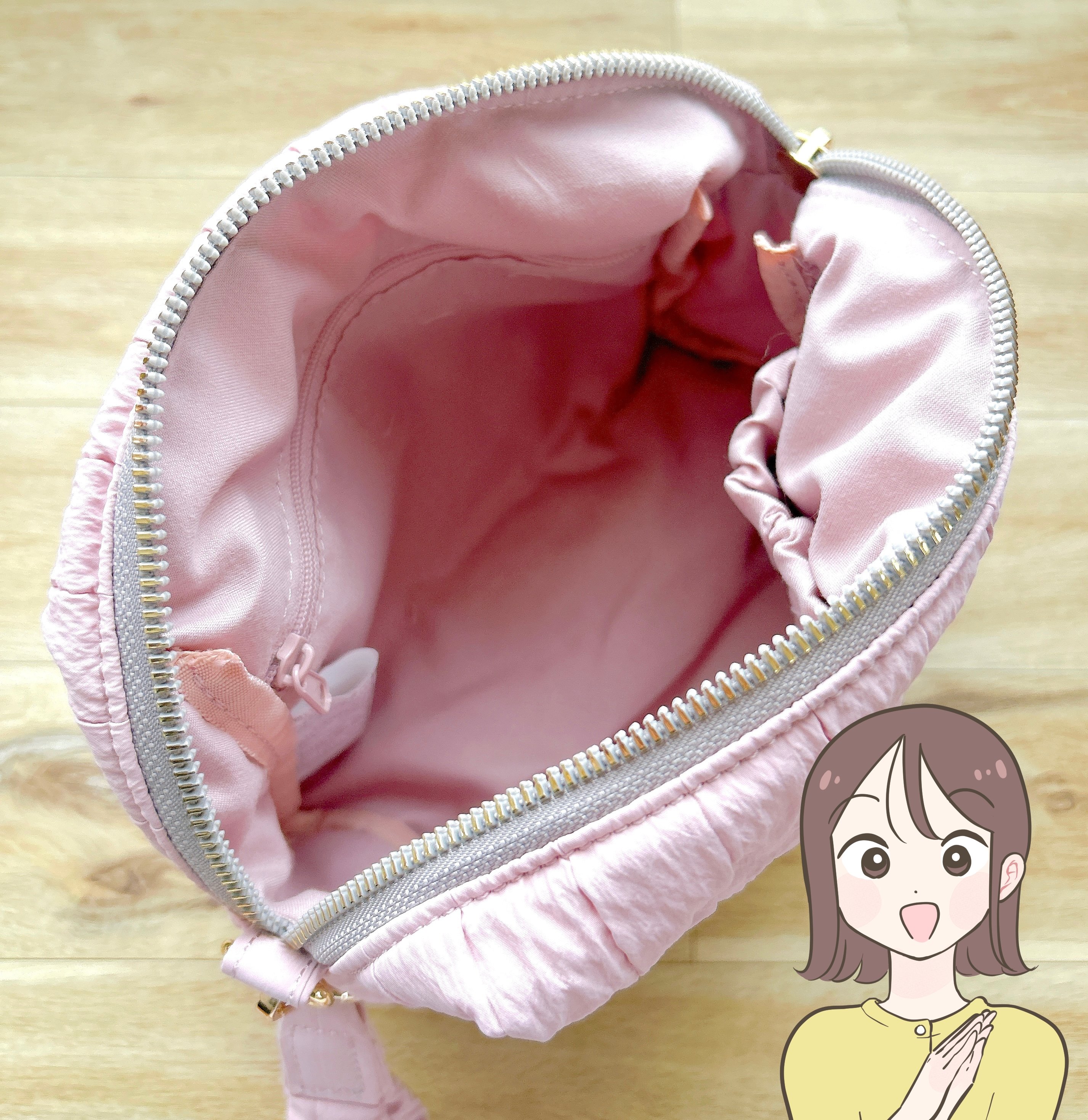 かわいすぎて色違いもほしい!しまむら×サンリオの「ポケットたくさんポーチ」たっぷり収納できるし、ガバッと開いて使いやすい!