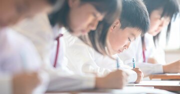 「便秘で勉強に集中できない…」高校生の2割が便秘状態、改善に必須の3つの要素とは?
