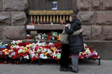 モスクワ襲撃、プーチン氏の強力なイメージに打撃