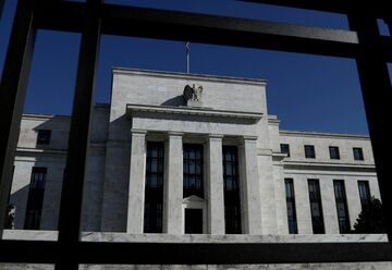 コロナ変異株に市場動揺、米利上げシナリオ修正も