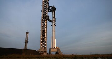 スペースX、巨大ロケット「スターシップ」が命運握る