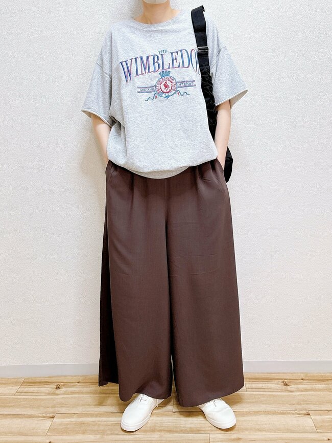 「サラッとはけて楽ちん」グローバルワークの“スカートみたいなワイドパンツ”快適すぎて毎日はきたい！「真夏も涼しくはけそう」「リラックスできます」