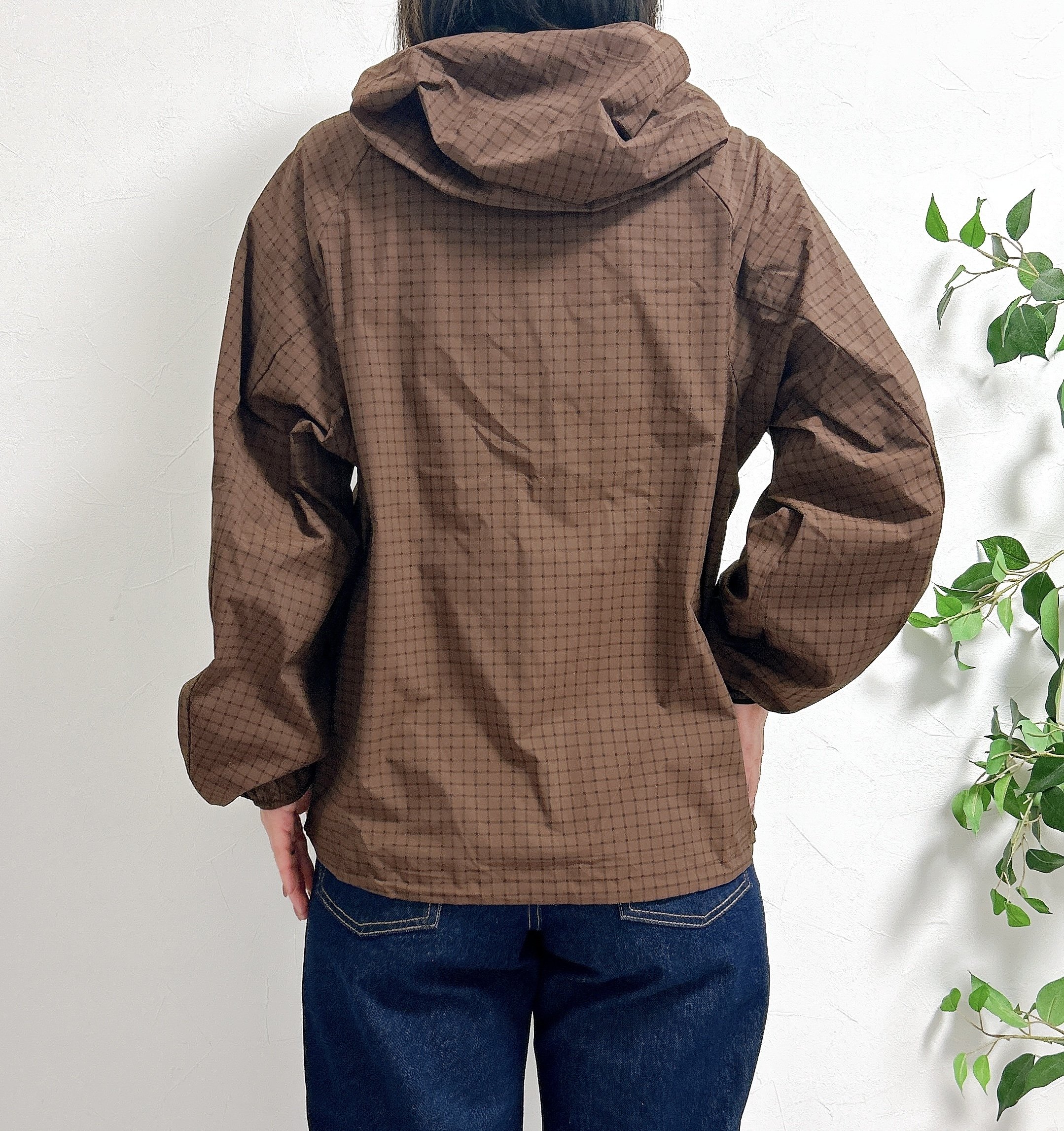 「神作だった〜！」ユニクロの“着る日焼け止め”すぽんと着るだけでカワイイ！「全大人女子に刺さります」「使えすぎる！」