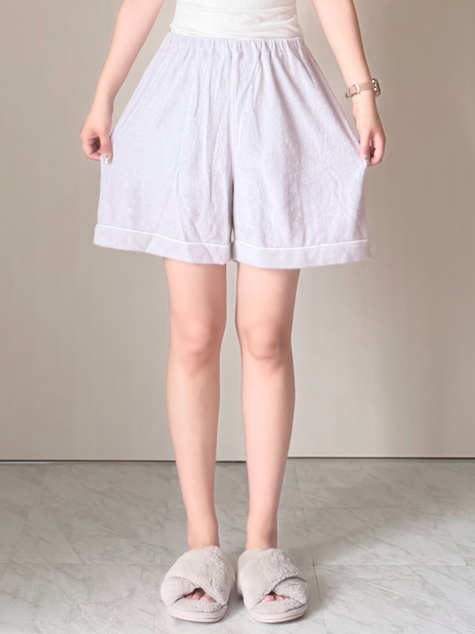 「すでに予備ほしい」「最高すぎる」無印良品の“着るふわふわタオル”パジャマとは思えない気持ちよさです!「寝汗をかく夜でも快適」