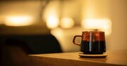 なぜ「夜コーヒー」で眠れなくなる？最新研究が示す「睡眠中の脳」で起きている“異変”とは？