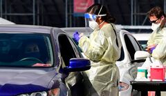 米加州のコロナワクチン接種、数時間後に死亡　当局が調査