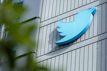 ツイッター、ロゴを「X」に変更へ＝マスク氏
