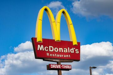 米マクドナルド、フランチャイズとの対立悪化　規則厳格化で