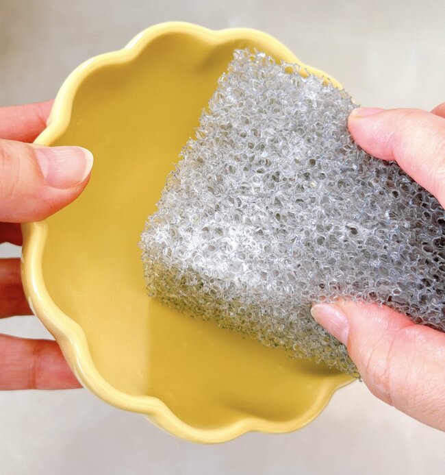 かわいすぎて全色まとめ買いした！セリアの「フランフランみたいな食器」がレトロかわいい…！お花の形が素敵なんです