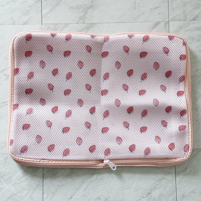 長袖トップスが11着も入った！スリーピーの「圧縮できる洗濯ネット」が旅行の荷造りで大活躍！