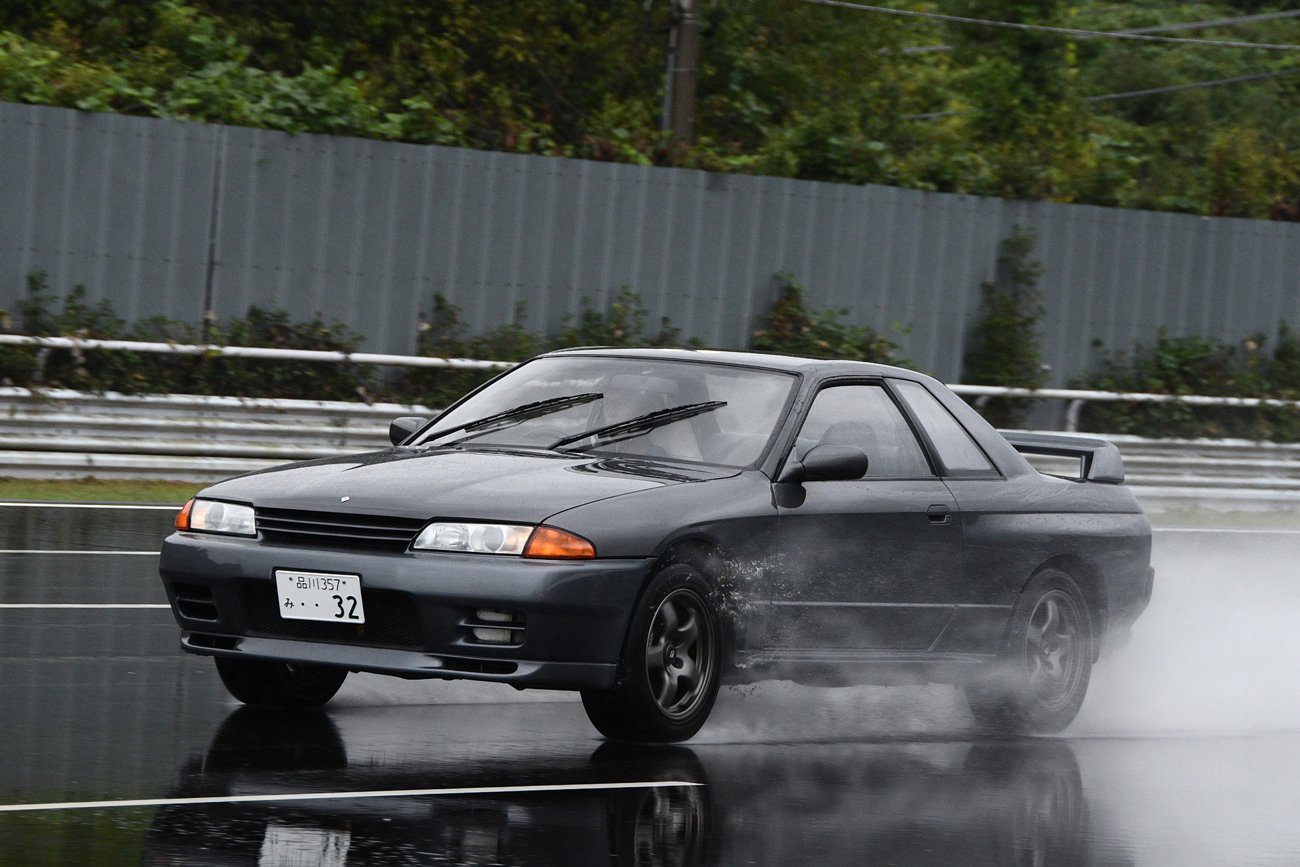 日産スカイラインGT-R。型式に由来するサンニーの愛称で呼ばれる第二世代のGT-R