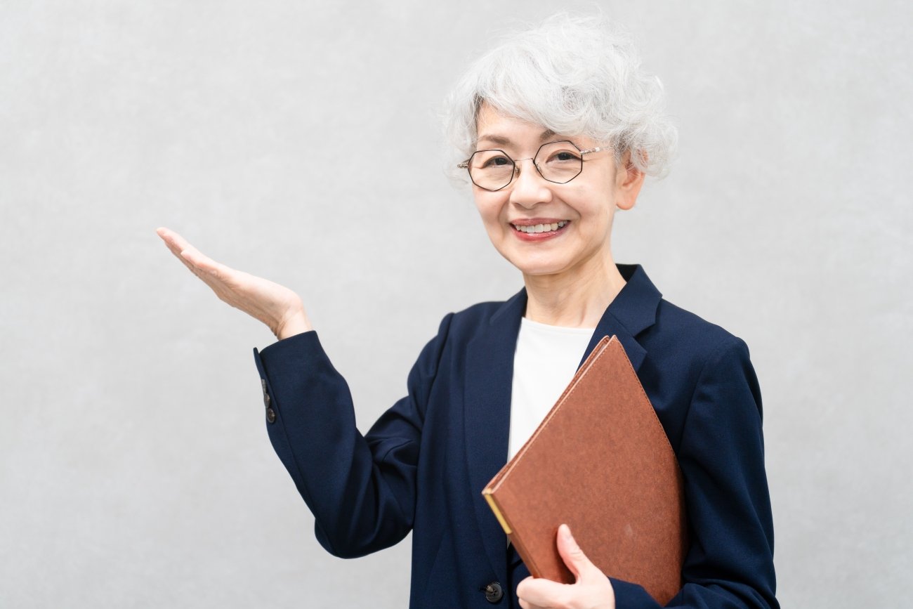 【定年後の仕事】女性が65歳以降も働きやすい仕事とは？　データで解説