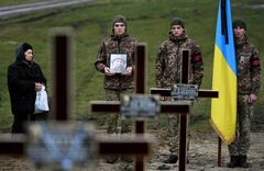 ウクライナへの武器供与拡大、西側は消耗戦を懸念