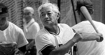 なぜ蔦文也は「甲子園の神様」になったのか?東北高校の名将が悔やみ続けた「ほんの一瞬」