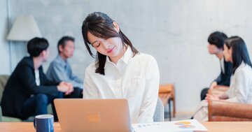 あなたの違和感は正しい。「雑談が多い職場」が必ずしも風通しがいいとは限らない
