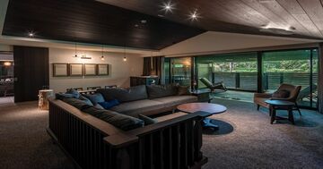1泊10万円でも客が来る!コロナ禍でも強い高級ホテル・旅館の秘密を徹底分析