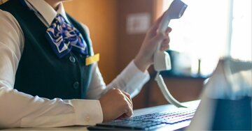 「役員への連絡は秘書経由」なのに新人受付嬢が社長に直接内線をかけた「まさかの理由」