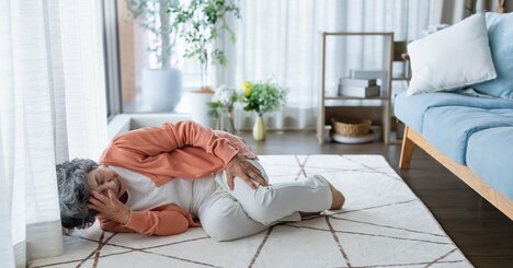 「体調が悪い」と友人にメールしたら深夜に弟が…78歳作家が悩む「おひとりさま、合鍵は誰に預ける？」